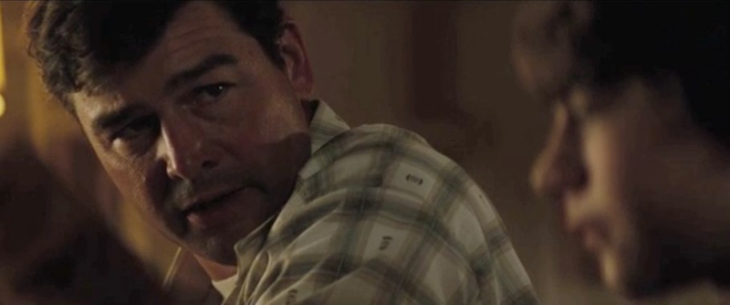 Illustration for article titled 61 Super 8 screengrabs unlock the clues in J.J. Abrams' new trailer